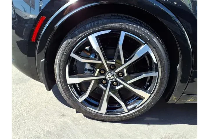 $32875 : Toyota Prius Prime 2024 XSE image 10