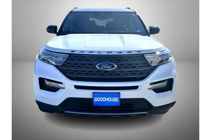 $29686 : Ford Explorer 2023 AWD XLT 4 image 2