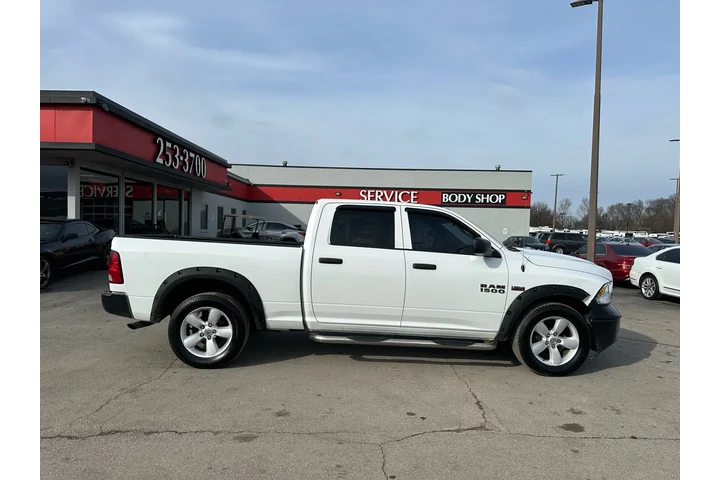 $10980 : 2014 RAM 1500 4WD Crew Cab 14 image 1