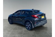 $19861 : Toyota C-HR 2018 XLE 4dr Cro thumbnail