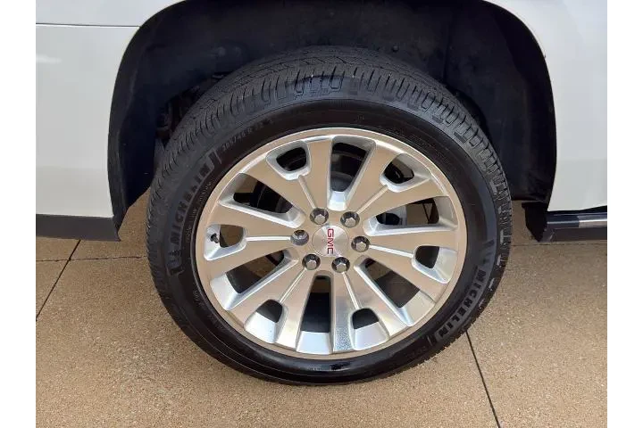 $27342 : GMC Yukon 2019 4x4 Denali 4d image 6