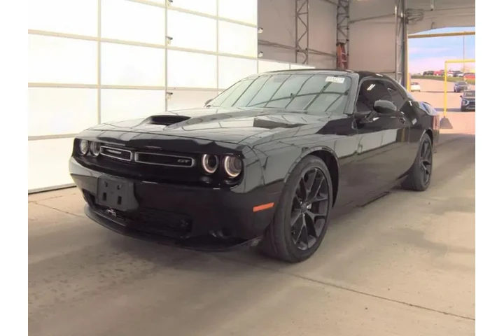 $27699 : Dodge Challenger 2023 GT 2dr image 2