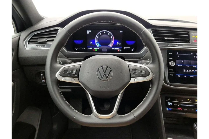 $22998 : Volkswagen Tiguan 2022 SE 4d image 10