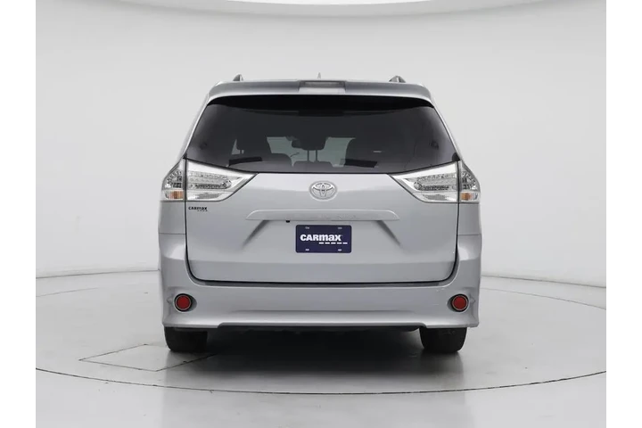 $28998 : Toyota Sienna 2018 SE 8-Pass image 6