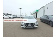 $17300 : Nissan Altima 2022 2.5 SR 4d thumbnail