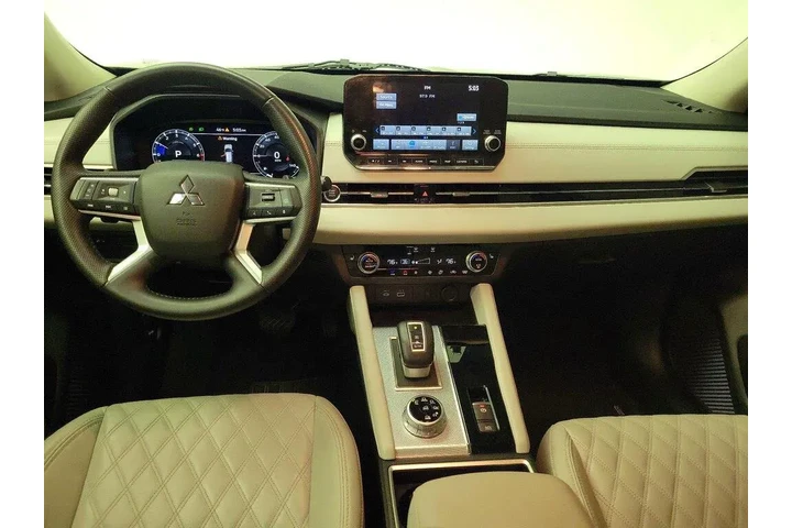 $26998 : Mitsubishi Outlander 2024 AW image 9