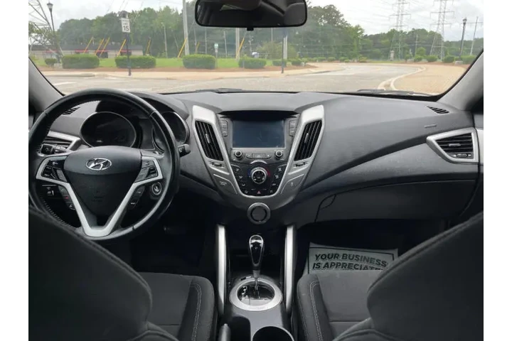 $5800 : 2017 Veloster image 10