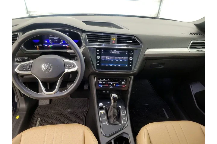 $20998 : Volkswagen Tiguan 2022 SE 4d image 9