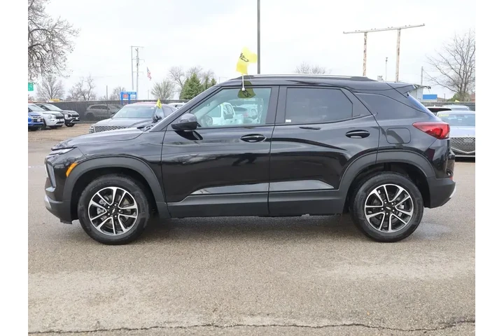 $23177 : Chevrolet Trailblazer 2025 L image 6