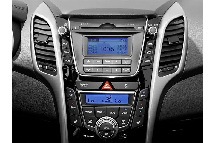 $5764 : Hyundai ELANTRA GT 2013 4dr image 9