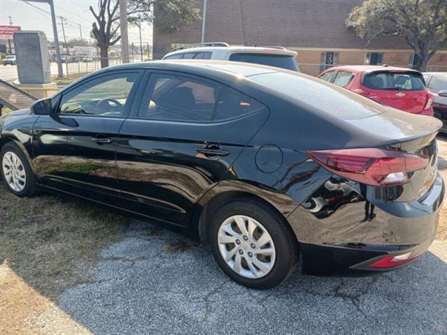 $11900 : 2020 Elantra SE image 1