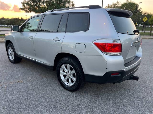 $9900 : 2011 Highlander SE image 8