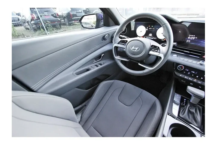 $20874 : Hyundai ELANTRA 2025 SEL Con image 8