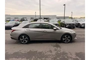 $20900 : Hyundai ELANTRA 2023 SEL 4dr thumbnail