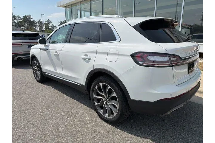 $36380 : Lincoln Nautilus 2022 AWD Re image 3