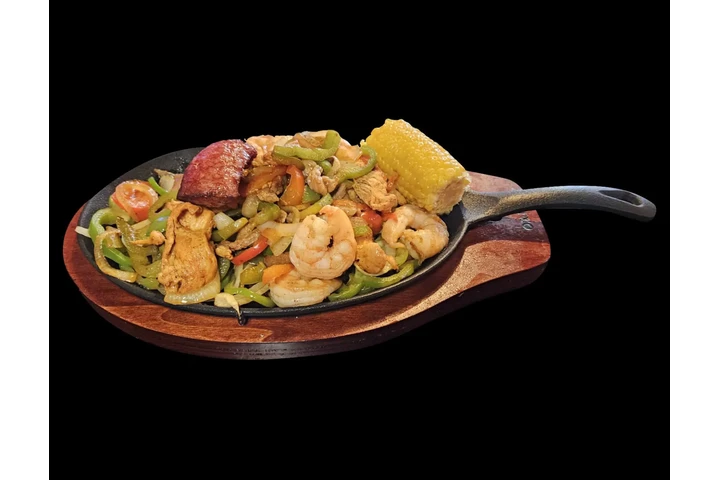 Aztecas Mexican Restaurant Bar image 2