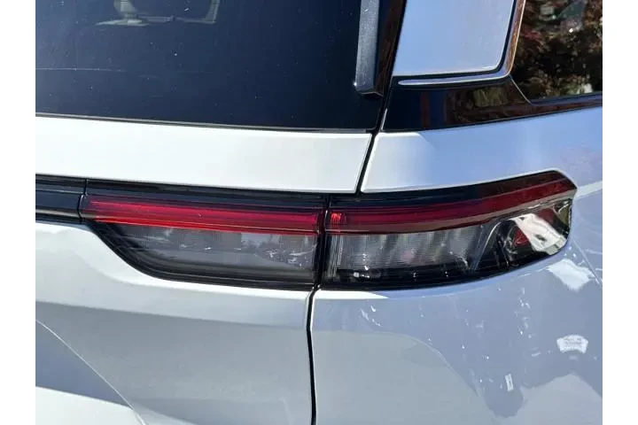 $31500 : Jeep Grand Cherokee 2023 4x4 image 9