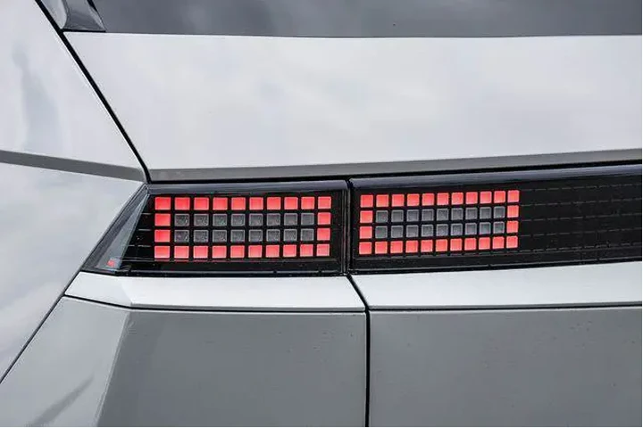 $25499 : Hyundai IONIQ 5 2023 SEL 4dr image 10