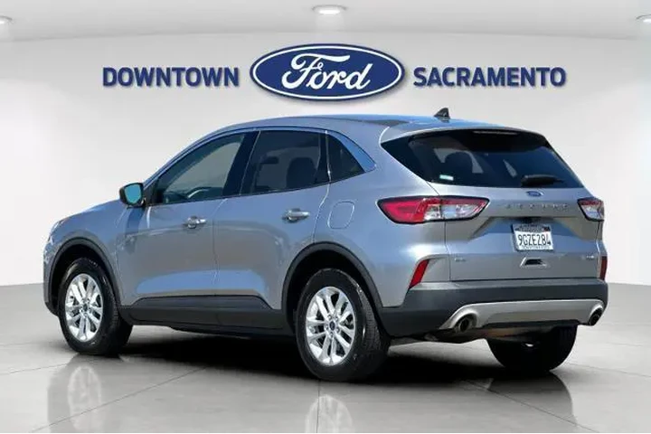 $18441 : Ford Escape 2022 AWD SE 4dr image 8