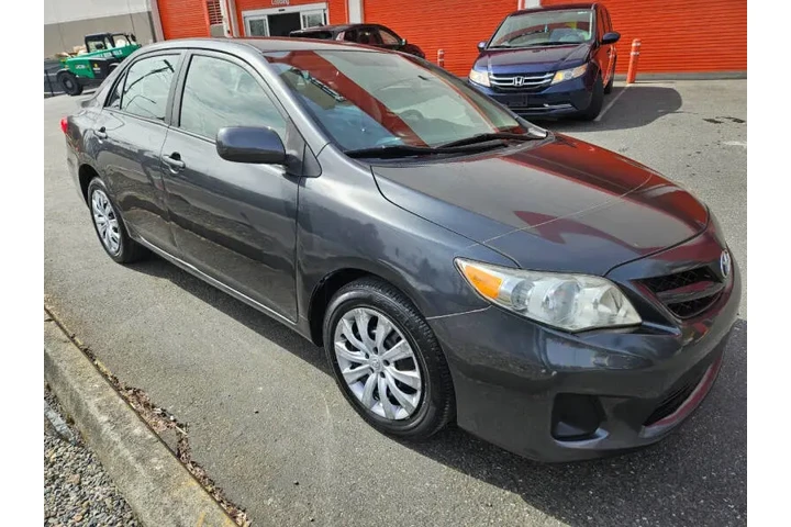 $9999 : 2012 Corolla LE image 9