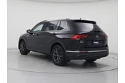 $22998 : Volkswagen Tiguan 2023 SE 4d thumbnail