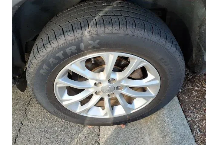 Jeep Cherokee 2020 Latitude image 10