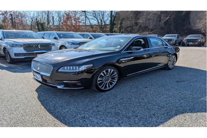 $25000 : Lincoln Continental 2017 AWD image 2