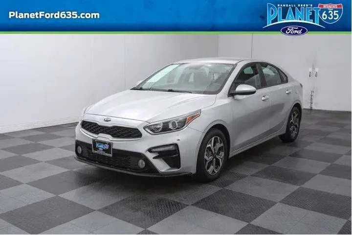 $14556 : Kia Forte 2021 LXS 4dr Sedan image 3