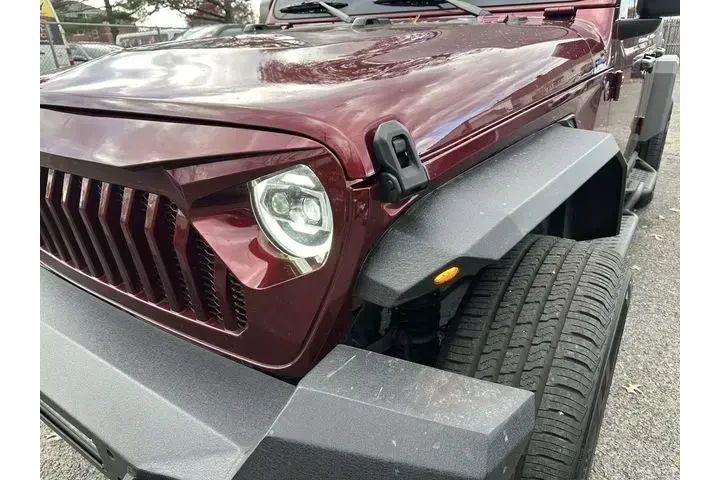 $29990 : Jeep Wrangler Unlimited 2022 image 8