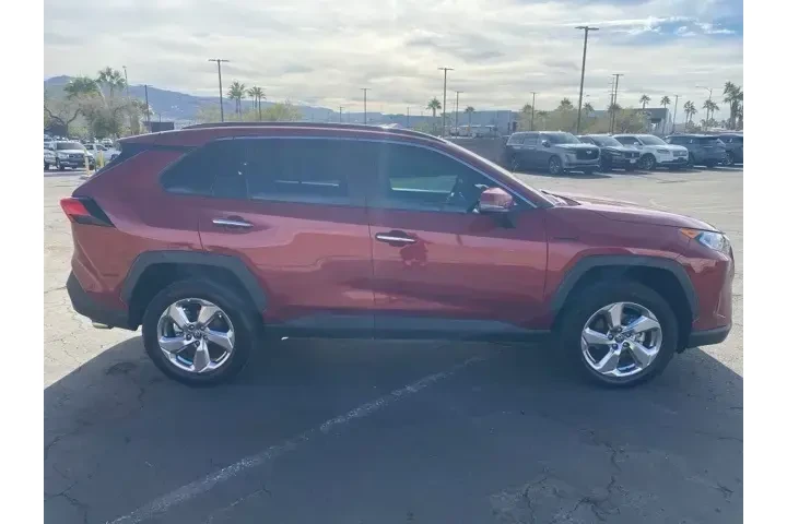 $35171 : Toyota RAV4 Hybrid 2021 AWD image 4