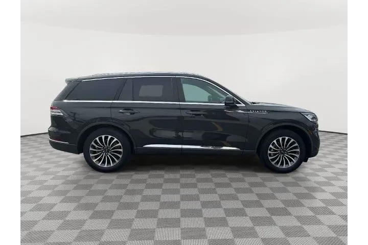 $39848 : Lincoln Aviator 2023 AWD Res image 8
