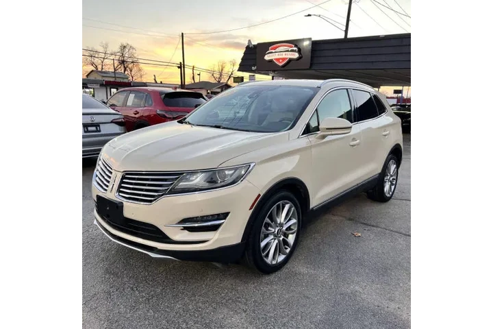 $17999 : 2018 MKC Reserve image 3