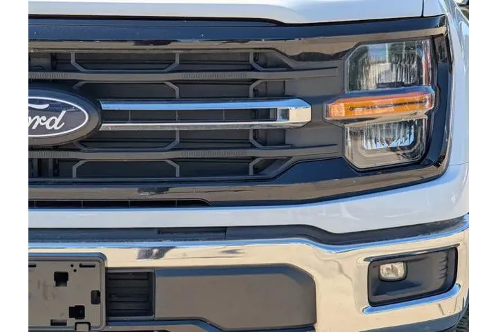 $37995 : Ford F-150 2025 4x2 XLT 4dr image 9