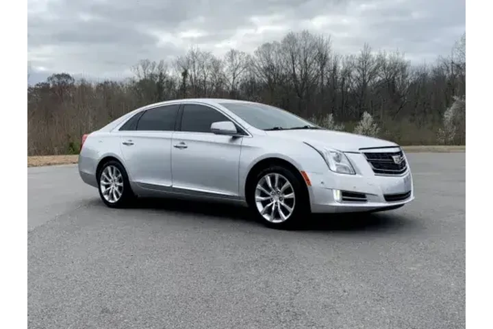 2017 XTS LUXURY image 2