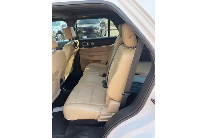 $13658 : Ford Explorer 2017 Limited 4 image 5