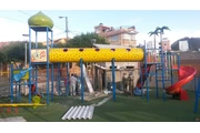 Juegos y parques infantiles thumbnail