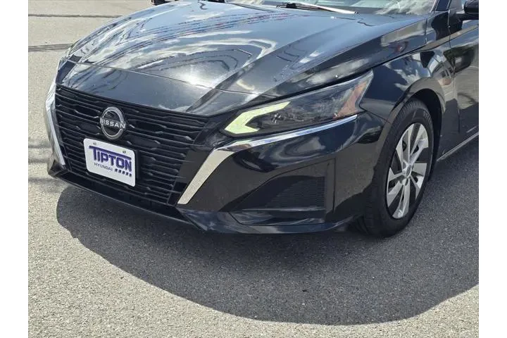 $22699 : Nissan Altima 2023 2.5 S 4dr image 10