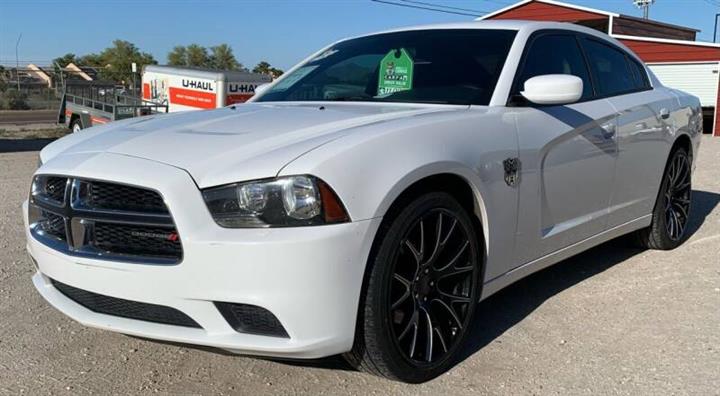 $11977 : 2014 Charger SE image 9