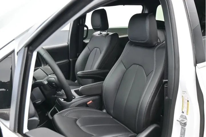 $33898 : Chrysler Pacifica 2025 Selec image 10