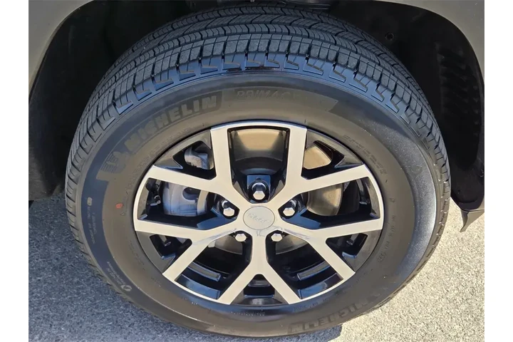 $33950 : Jeep Grand Cherokee L 2024 4 image 8