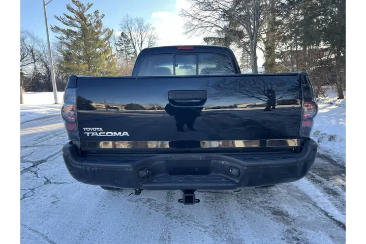 $11995 : 2011 Tacoma image 6