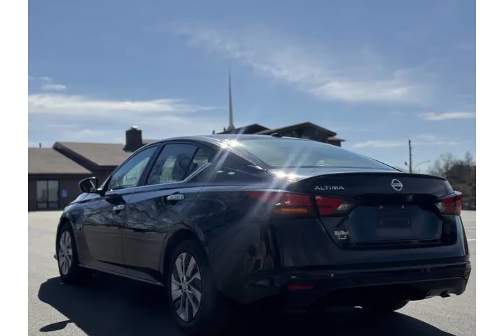 $8999 : 2020 Altima 2.5 S image 7