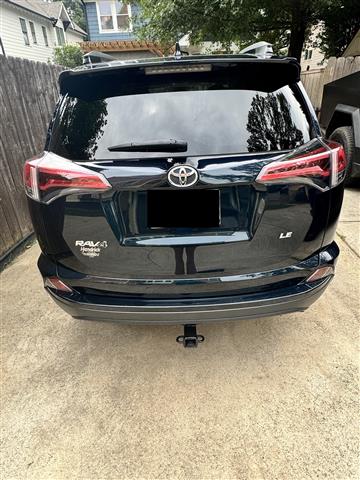 $9900 : 2018 Toyota RAV4 LE image 6