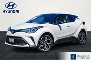 Toyota C-HR 2020 XLE 4dr Cro