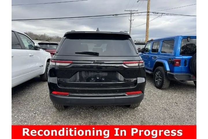 $30995 : Jeep Grand Cherokee 2024 4x4 image 3
