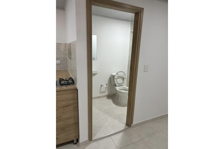 $800000 : Se arrienda Apartaestudio image 9