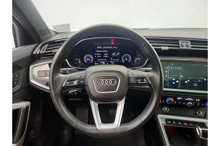 $24998 : Audi Q3 2022 AWD quattro S l image 10