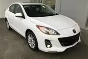 2013 Mazda MAZDA3 i Touring en Bakersfield