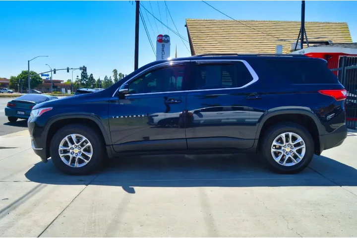 $19995 : Used 2020 Traverse AWD 4dr LT image 2