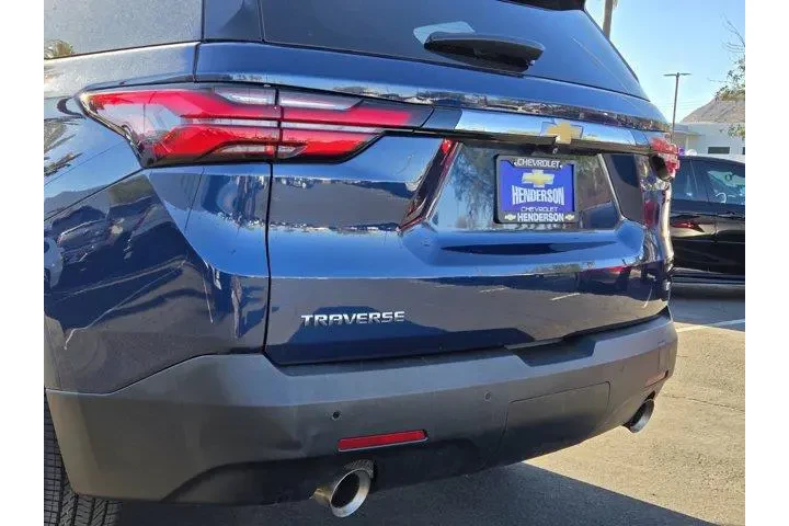 $32995 : Chevrolet Traverse 2022 LT C image 5